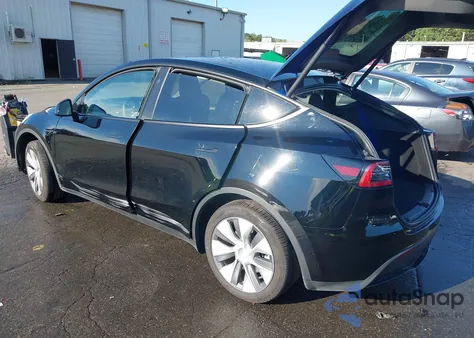 2023 Tesla Model Y from USA, damaged, VIN 7SAYGDEE8PA189924